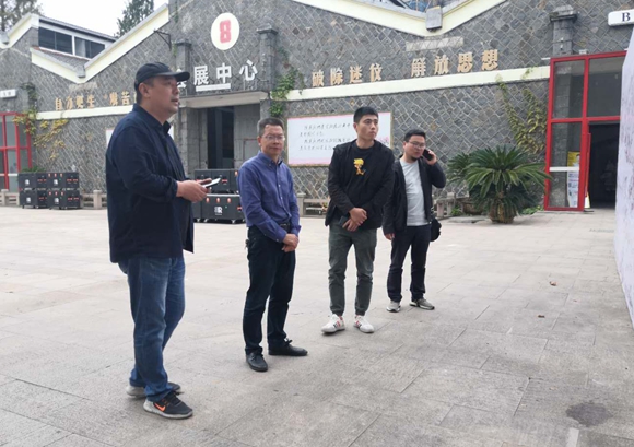 9b9e80ccca2b45df2d178707ae20a39.jpg 9b9e80ccca2b45df2d178707ae20a39.jpg